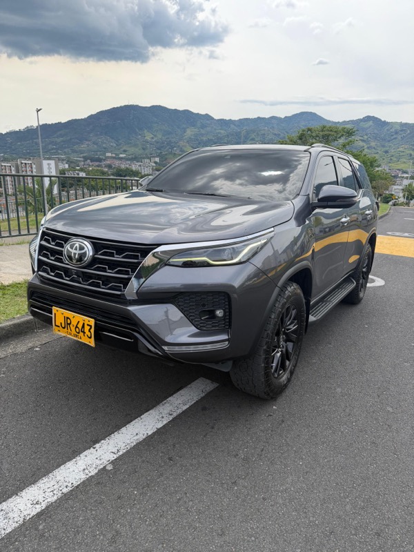 Fortuner frontal