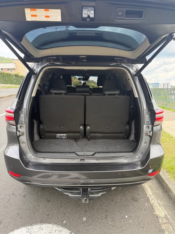 Fortuner baúl