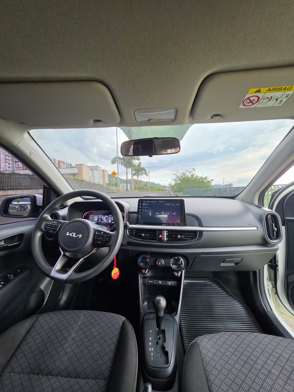 Kia Picanto - Interior